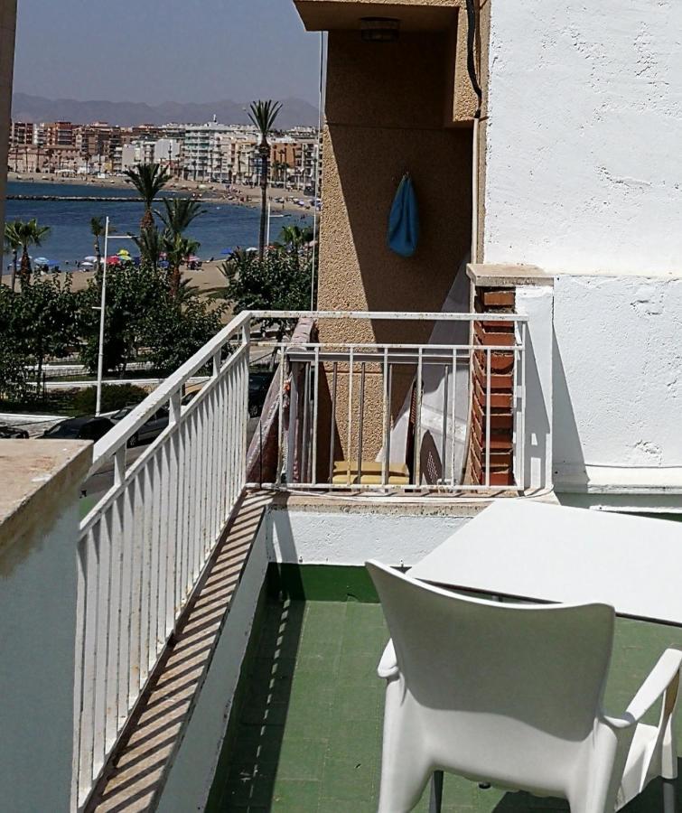 Estudio La Colonia أغيلاس المظهر الخارجي الصورة